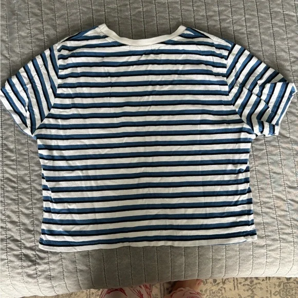 Brandy Melville Navy and White Striped Cropped Tee - Picture 3 of 3